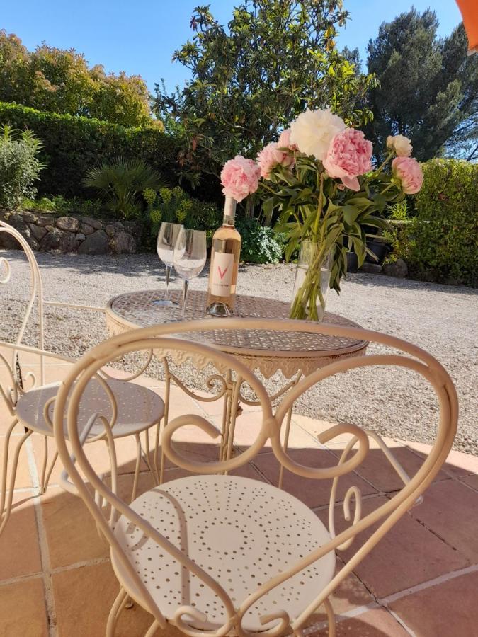 Gite Provencal Independant Avec Piscine Chauffee : Le Suy Bien Flayosc Экстерьер фото